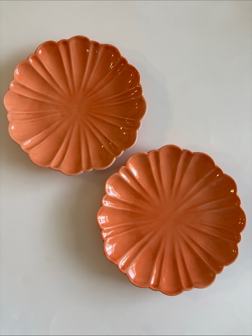 Anthropologie Set Of 2 Ceramic Scalloped Shaped Orange Plates 8”